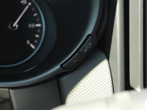 Certified 2025 MAZDA CX-50 AWD 2.5 S w/ Premium Package image 15