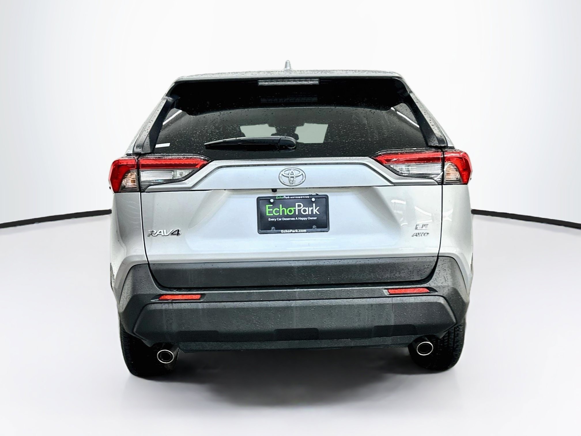 Used 2025 Toyota RAV4 LE AWD/4WD image 7