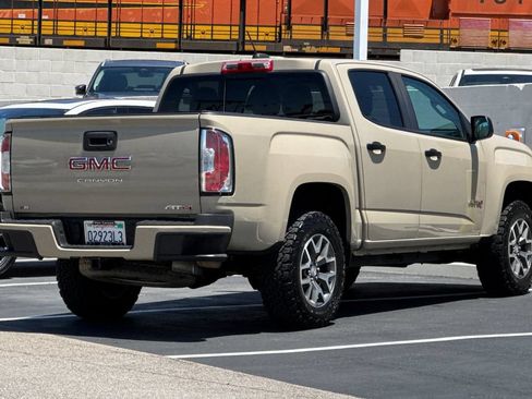 Used 2022 GMC Canyon AT4 w/ Trailering Package AWD/4WD image 7