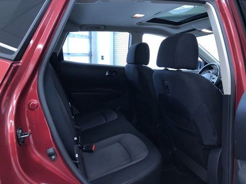 Used 2011 Nissan Rogue SV w/ Premium Pkg image 21