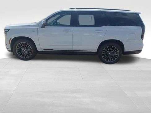 New 2026 Cadillac Escalade Platinum Sport w/ LPO, Floor Liner Package AWD/4WD image 4