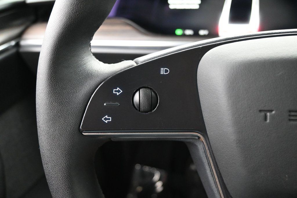Used 2023 Tesla Model X AWD/4WD image 24