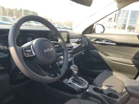 New 2026 Kia Seltos S image 12