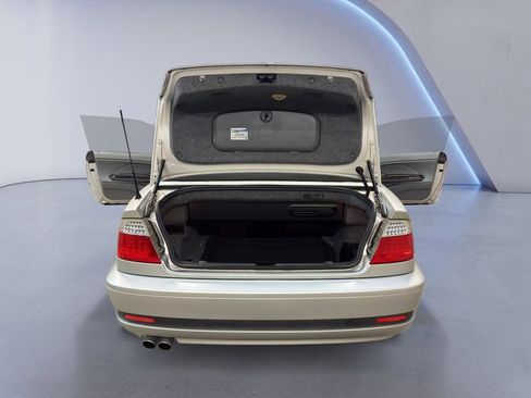 Used 2004 BMW 330Ci Convertible image 11