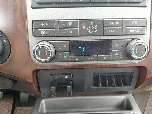 Used 2011 Ford F350 Lariat w/ Lariat Interior Pkg image 10