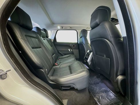 Used 2021 Land Rover Range Rover Sport SE image 18