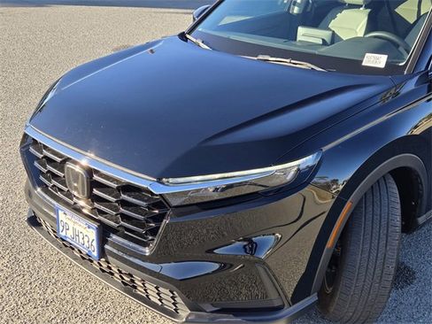 Used 2025 Honda CR-V EX image 10