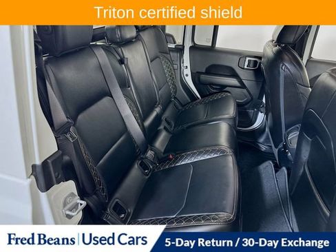 Used 2022 Jeep Gladiator Overland image 13