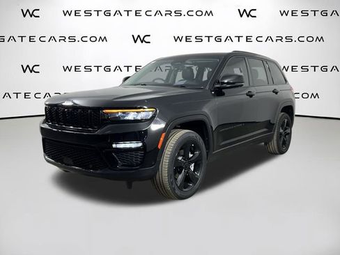 Used 2023 Jeep Grand Cherokee Limited w/ Luxury Tech Group II image 1