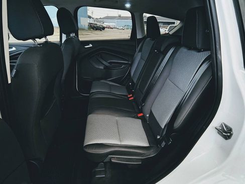 Used 2017 Ford Escape SE AWD/4WD image 18