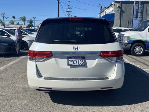 Used 2017 Honda Odyssey SE image 8