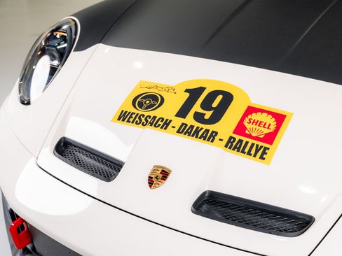 Used 2024 Porsche 911 Dakar image 15