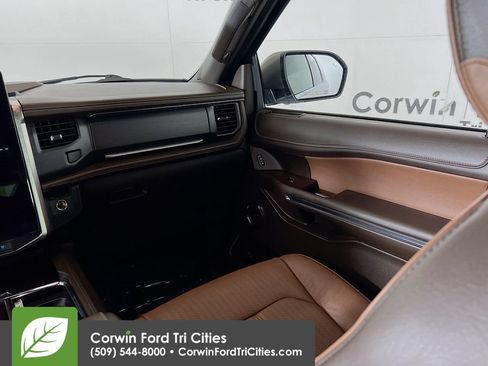 Used 2024 Ford Expedition Max King Ranch AWD/4WD image 36