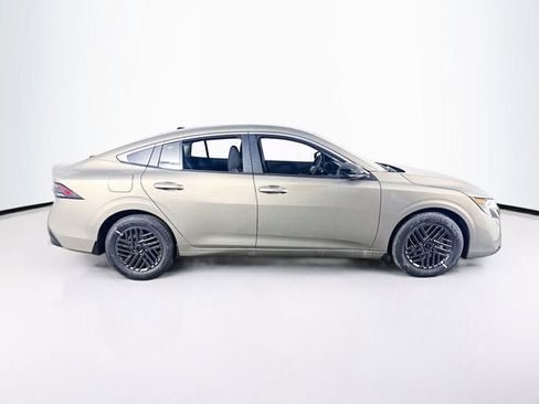 New 2026 Nissan Sentra SV image 4