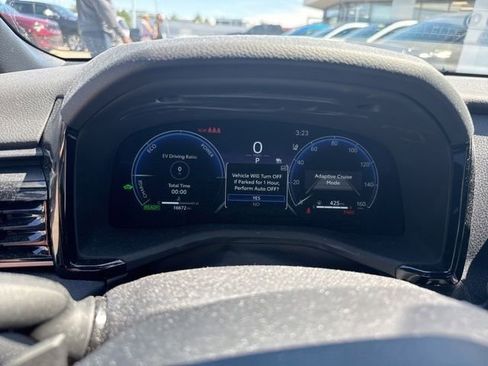 Used 2025 Toyota Camry XSE FWD image 19