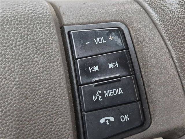 Used 2009 Ford Focus SEL FWD image 22