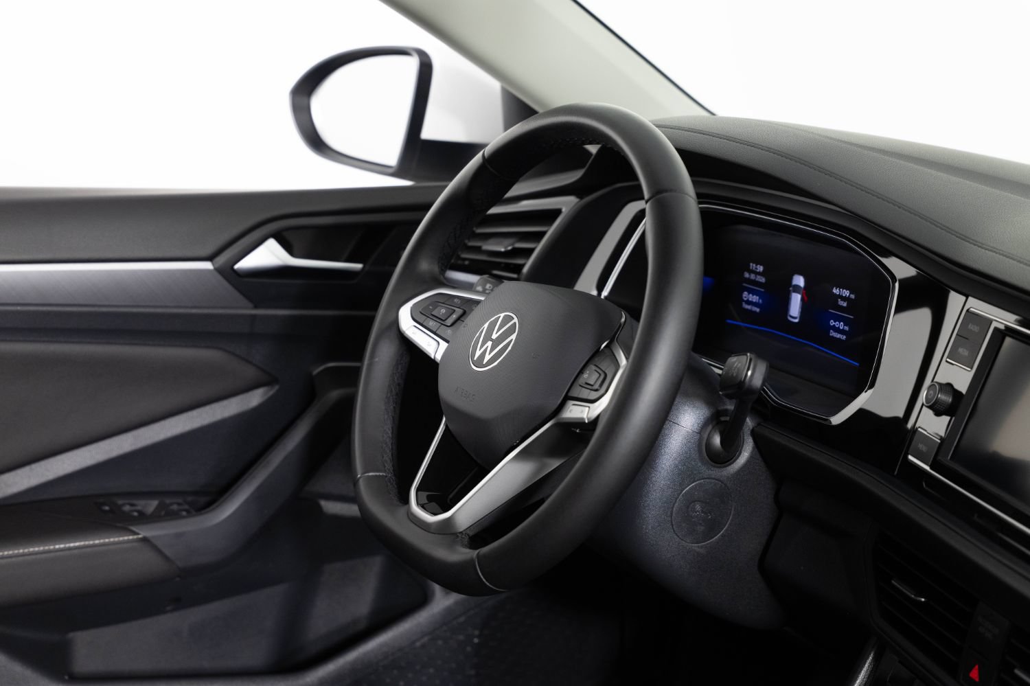 Used 2024 Volkswagen Jetta SE FWD image 23