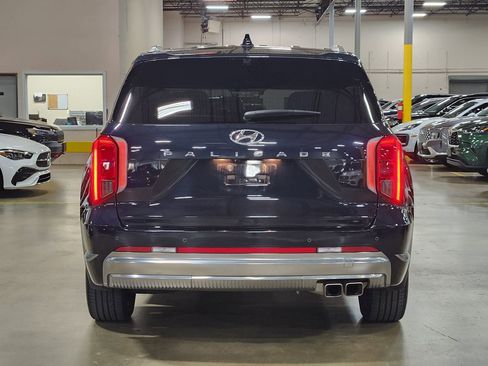 Used 2025 Hyundai Palisade Calligraphy FWD image 10