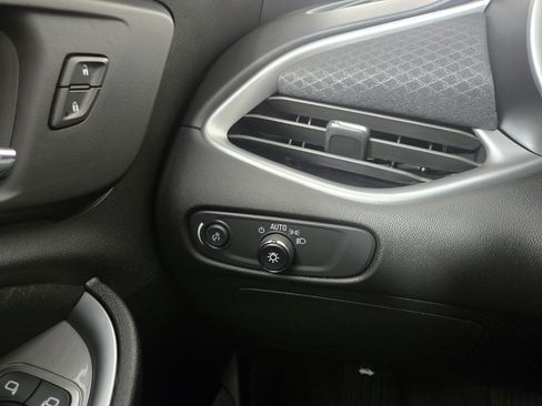 Used 2024 Chevrolet Malibu RS FWD image 29