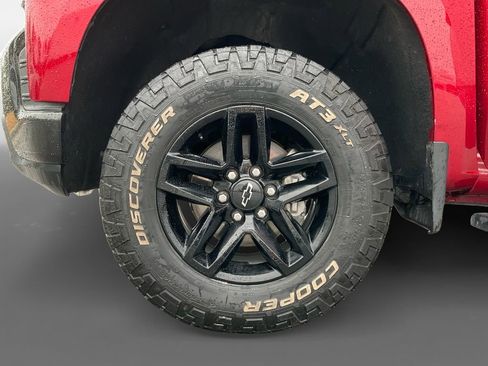 Used 2021 Chevrolet Silverado 1500 LT Trail Boss w/ Convenience Package II image 15