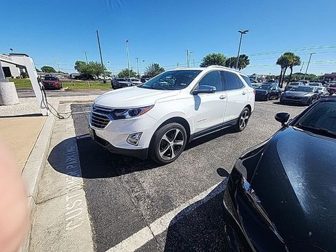 Used 2020 Chevrolet Equinox Premier image 1