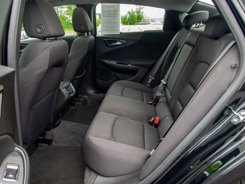 Used 2023 Chevrolet Malibu LT FWD image 26