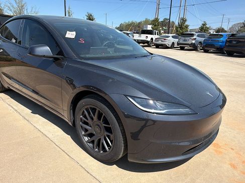 Used 2025 Tesla Model 3 Long Range image 5