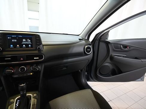 Used 2019 Hyundai Kona SE AWD/4WD image 26