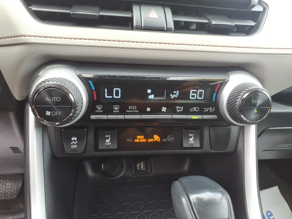 Used 2024 Toyota RAV4 XLE w/ Convenience Package AWD/4WD image 25