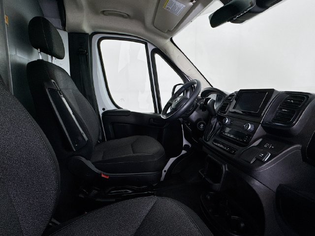 Used 2025 RAM ProMaster 2500 w/ Safety Group FWD image 22