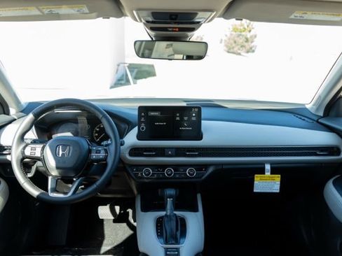 Used 2024 Honda HR-V EX-L image 15