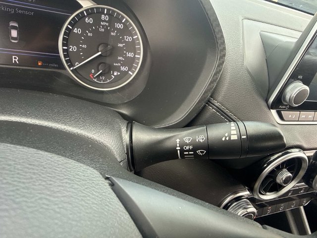 Used 2024 Nissan Sentra SV FWD image 32