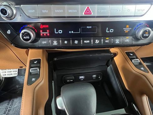 Used 2023 Kia Telluride SX Prestige X-Pro AWD/4WD image 32