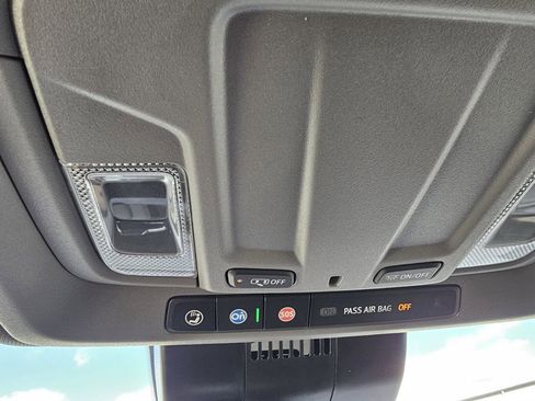 Used 2024 Chevrolet Silverado 1500 LT image 18