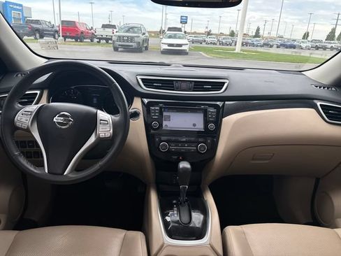Used 2016 Nissan Rogue SL w/ SL Premium Package AWD/4WD image 12