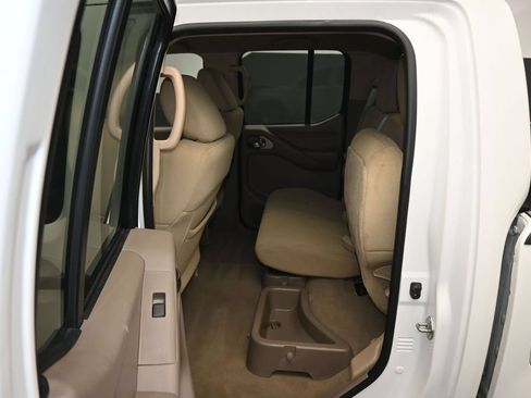 Used 2019 Nissan Frontier SV w/ Value Truck Package RWD image 28