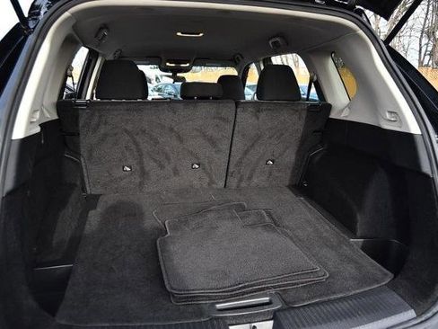 Certified 2023 Nissan Rogue SV image 24