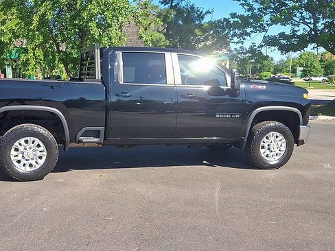 Certified 2023 Chevrolet Silverado 2500 LT AWD/4WD image 3