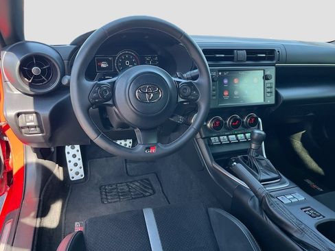 Used 2025 Toyota GR86 Premium RWD image 21