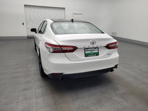 Used 2019 Toyota Camry XLE image 6