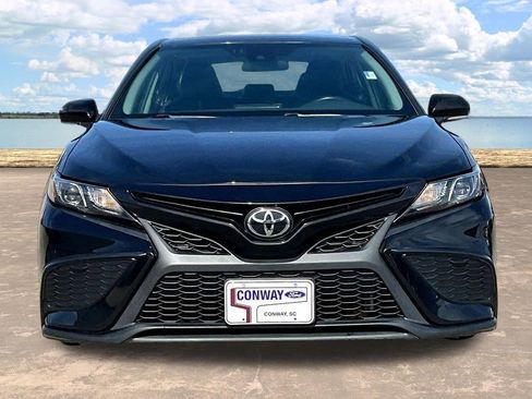 Used 2023 Toyota Camry SE image 2