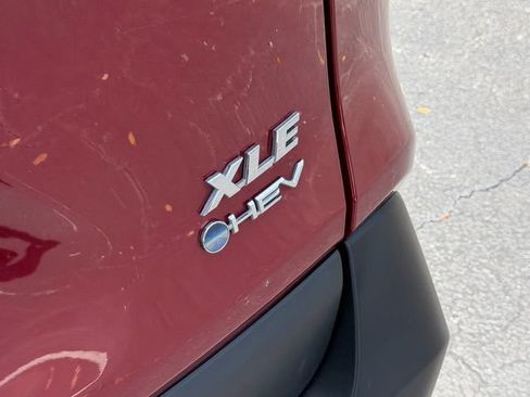 Used 2025 Toyota RAV4 XLE AWD/4WD image 16