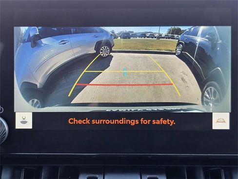 Used 2023 Toyota RAV4 XLE Premium image 14