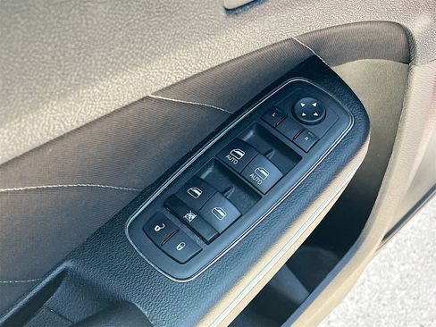 Used 2023 Dodge Charger Scat Pack image 17