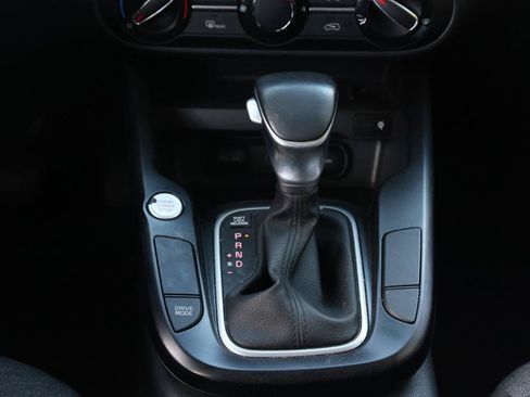 Used 2020 Kia Soul GT-Line w/ GT 2.0L Power Sunroof Package FWD image 10