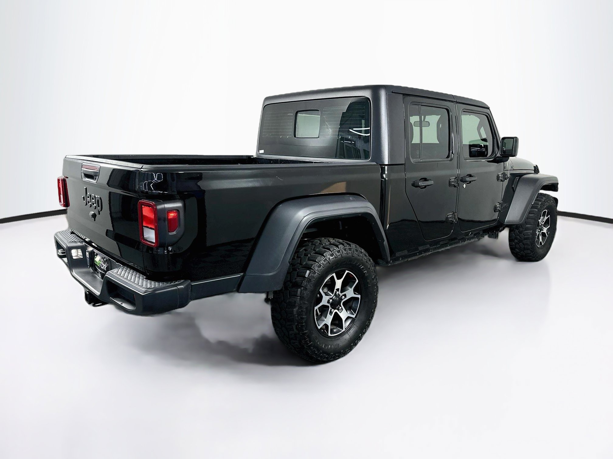 Used 2023 Jeep Gladiator Sport AWD/4WD image 9