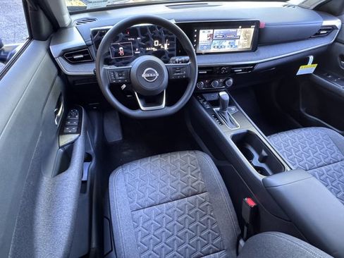 New 2025 Nissan Kicks SV w/ Charging Package image 21