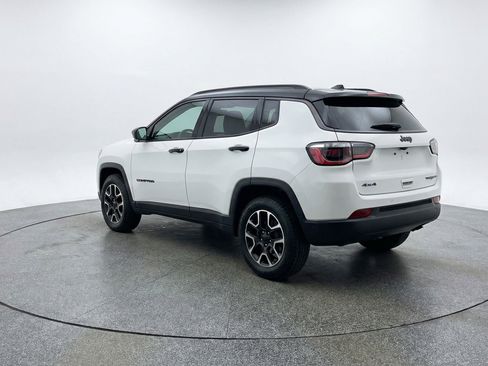 Used 2025 Jeep Compass Trailhawk AWD/4WD image 6