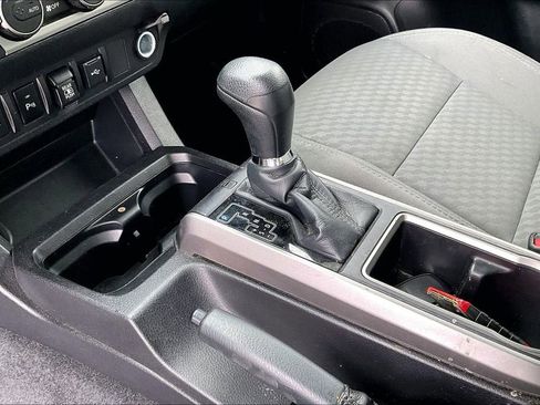 Used 2021 Toyota Tacoma SR5 RWD image 12