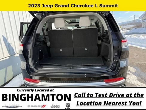 Used 2023 Jeep Grand Cherokee L Summit AWD/4WD image 19
